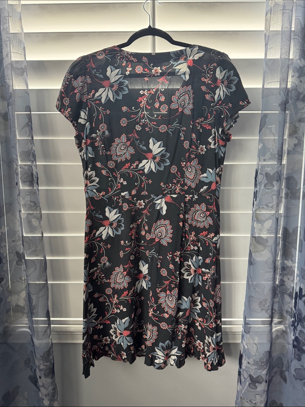 NWOT LOFT DARK GRAY Mini Dress with Pink & Blue Floral Print - Picture 7 of 8